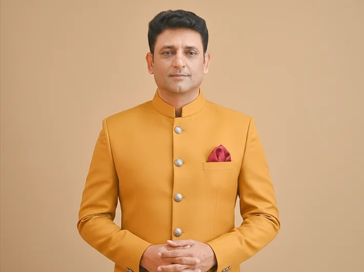 Acharya Ganesh (Hanish Bagga)