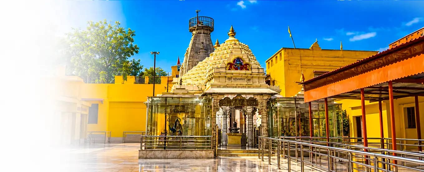 Best Astrologer in Ghaziabad - Background